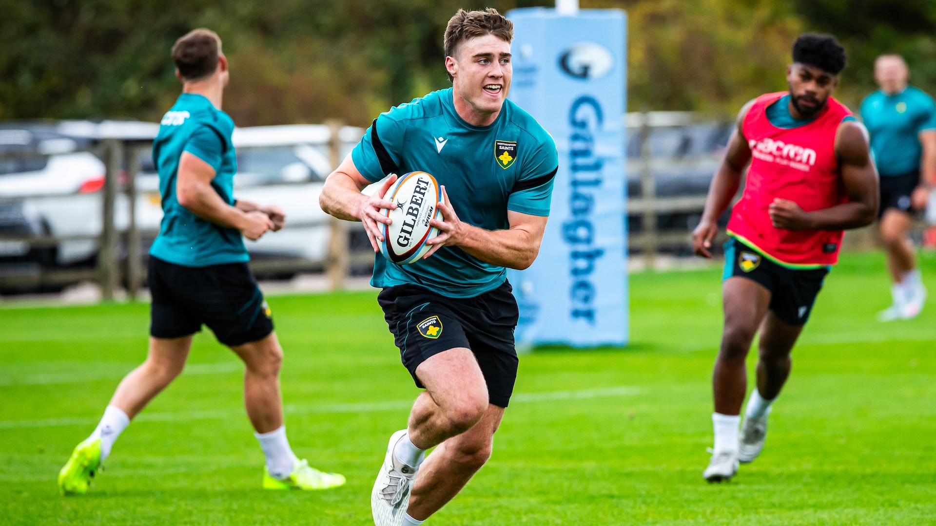 Tommy Freeman of Northampton Saints