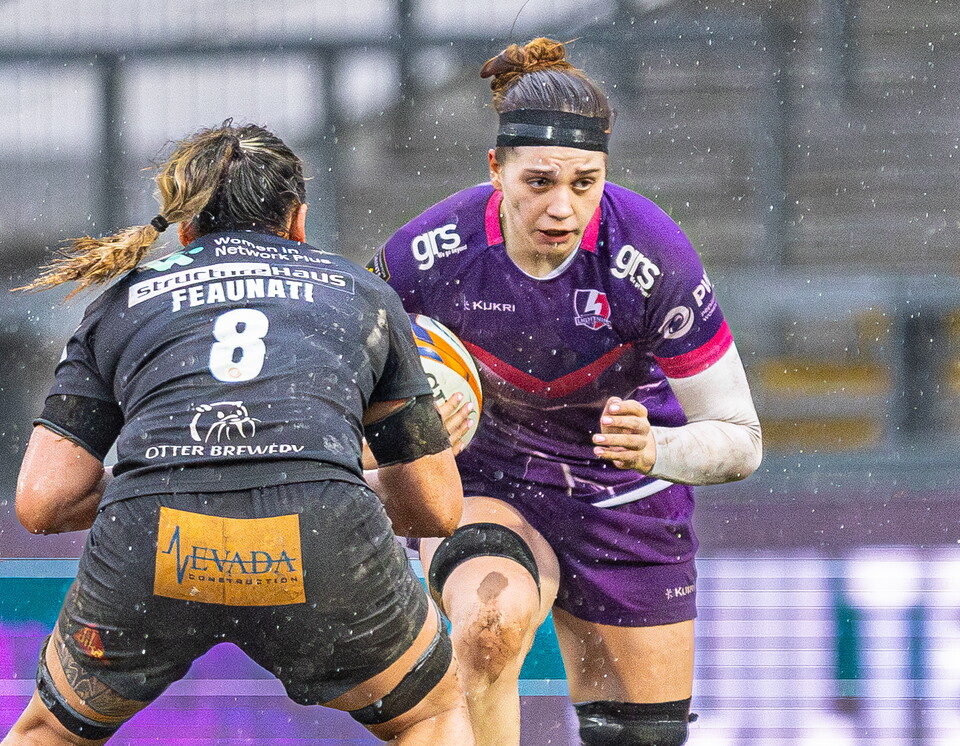 Lilli Ives Campion of Loughborough Lightning.