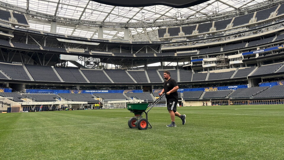 Andy Miller, Northampton Saints Head Groundsman.