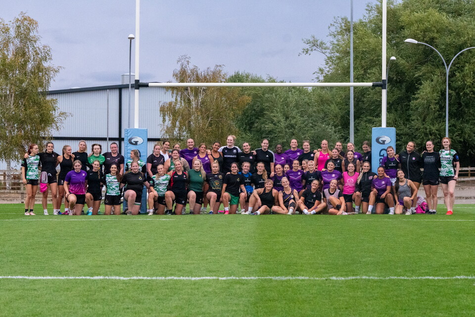 Loughborough Lightning and Buckingham Swans join training session at Franklin‘s Gardens.