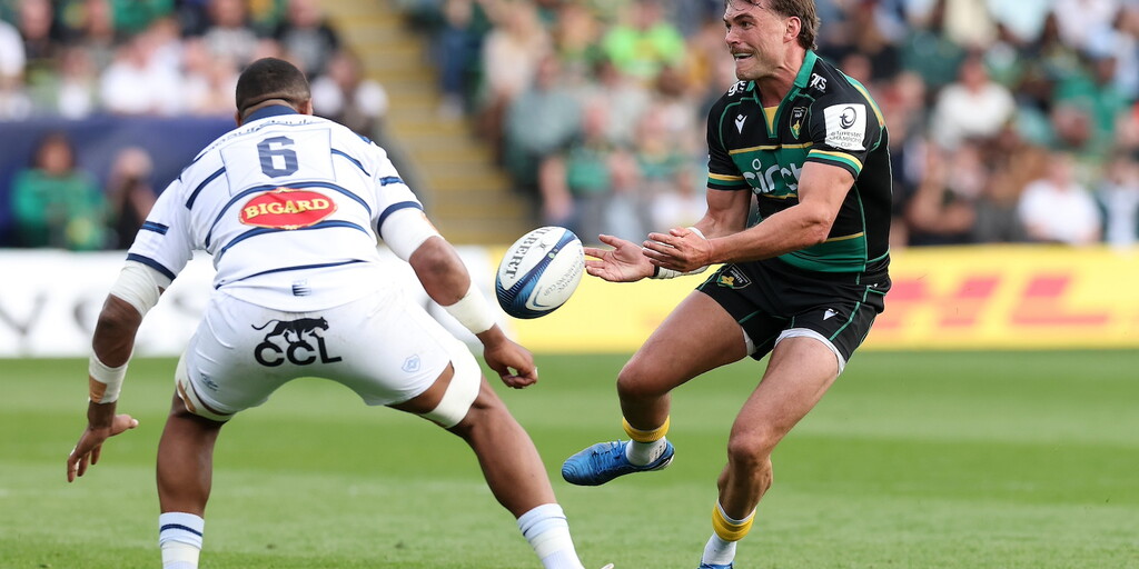 George Furbank passing for Northampton Saints against Castres